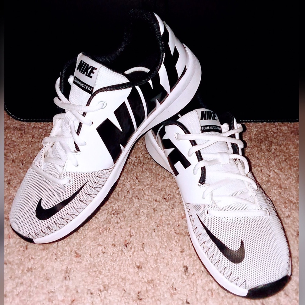 Nike’s-Black and White